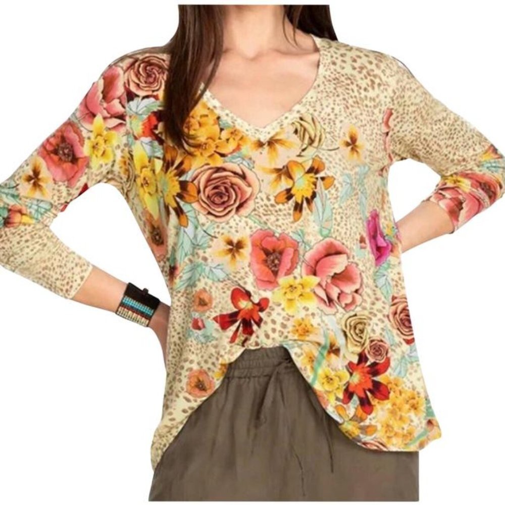 NWT Johnny Was Hera Favorite Long Sleeve V Neck Swing Tee Small S